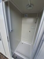 Blocs sanitaires WC + Douche raccordable - Image 2